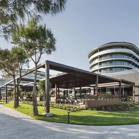 Voyage Golf & Μπέλεκ