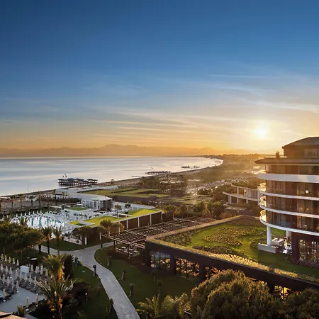 Voyage Golf & 5* Belek