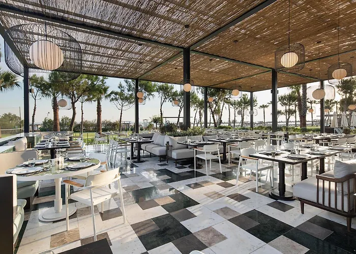 Voyage Golf & מלון